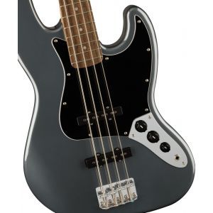 Squier Affinity Series Jazz Bass Laurel Fingerboard Black Pickguard Charcoal Frost Metallic