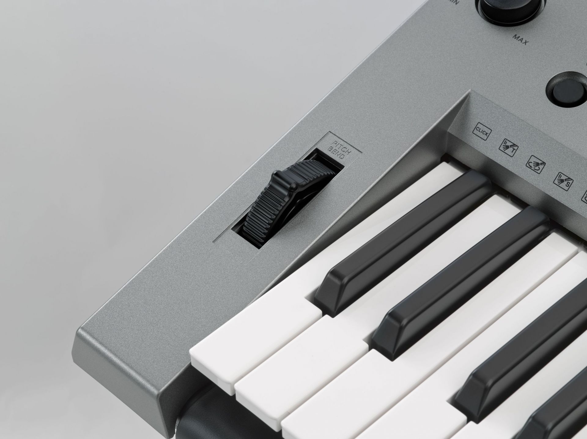 Keyboard Yamaha PSR E443 Piane si Clape