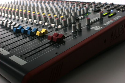 Allen&Heath Zed 22 FX Mixer Analog
