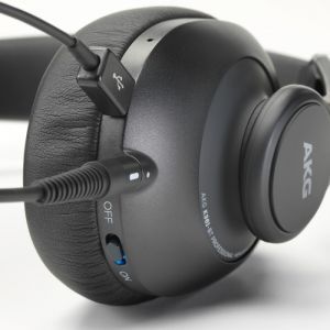 AKG K 371 Bluetooth