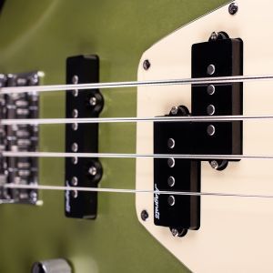 Magneto Ruby Bass Olive Whisper