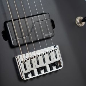 Cort KX600 Infinite Black Satin with bag