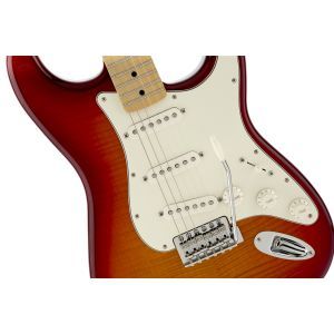 Chitara Electrica Fender Standard Stratocaster Plus Top Aged Cherry Sunburst