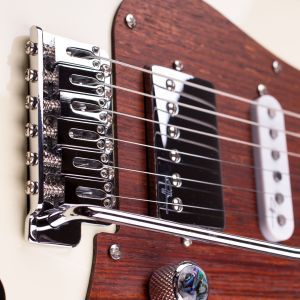 Magneto Sonnet Deluxe Vintage White