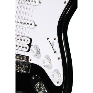 Squier Bullet Strat HSS W/tremolo