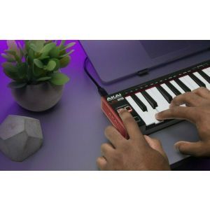 Akai LPK25 MKII