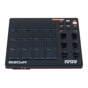 Akai MPD 218