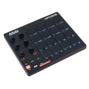 Akai MPD 218
