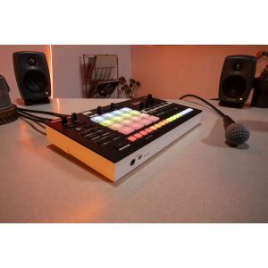 Roland MV-1 Verselab