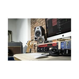 Focusrite Clarett + 8 Pre