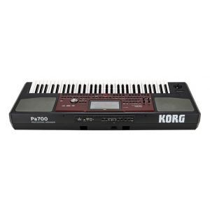 Korg PA 700