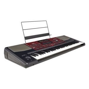 Korg PA 700