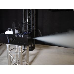 Set masina de fum Eurolite Dynamic Fog 2000 / B2D Basic 5L