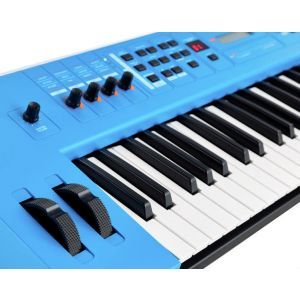 Yamaha MX61 V2 Blue