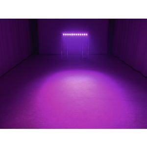 Eurolite LED BAR-12  4 QCL RGBA + Case