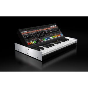 Roland Jupiter 08 Synthesizer