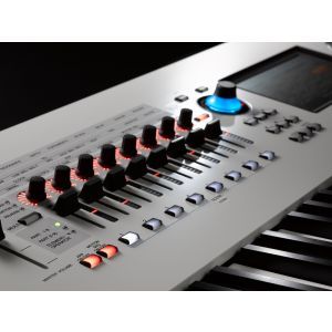 Yamaha Montage 8 White